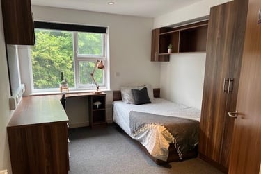 7 bed flat, 2-4 Plymbridge Lane (11), Crownhill, Plymouth, PL68DE - Image 6